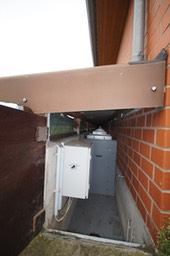 8-7-Clarcor filters above fans that push filtered air through tubes underneath building 